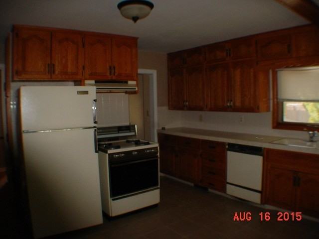 5302 35th St - Photo 3 of 7