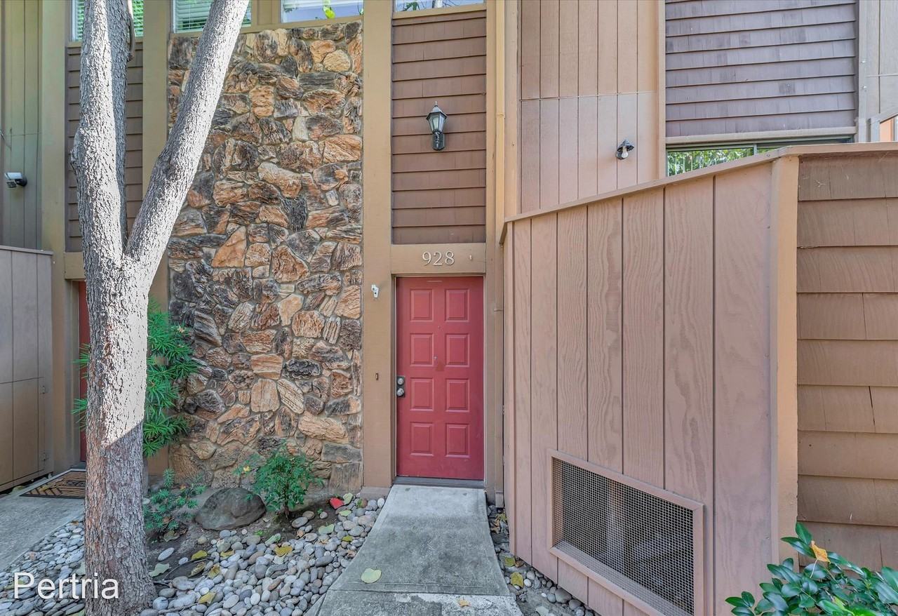 928 Apricot Ave - Photo 2 of 14