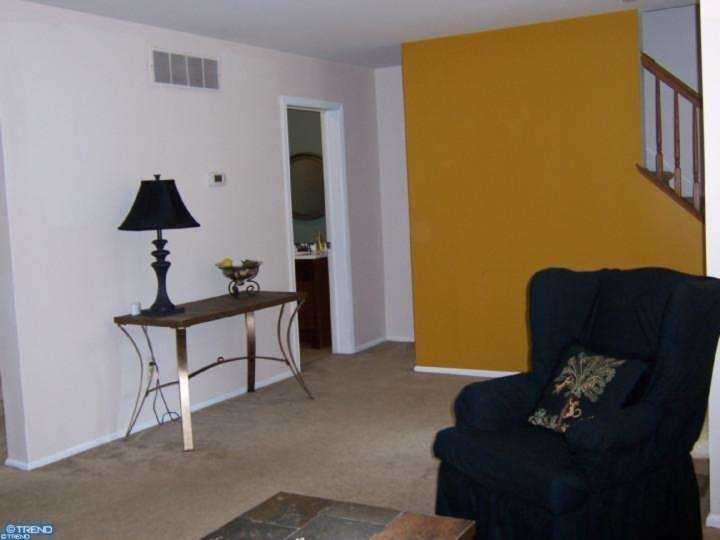 112 Goshen Rd - Photo 3 of 22