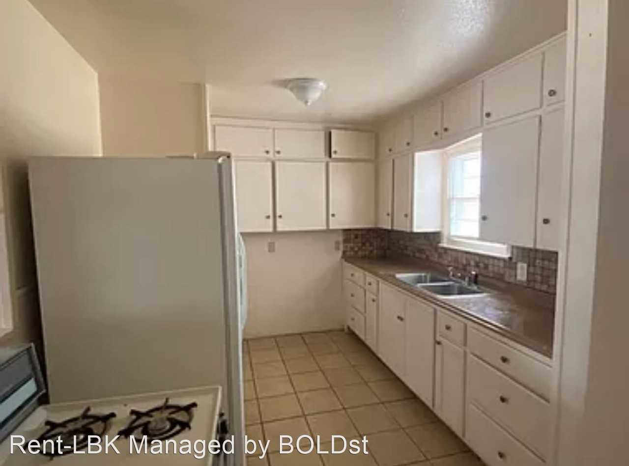 1802 E 25th St - Photo 3 of 12