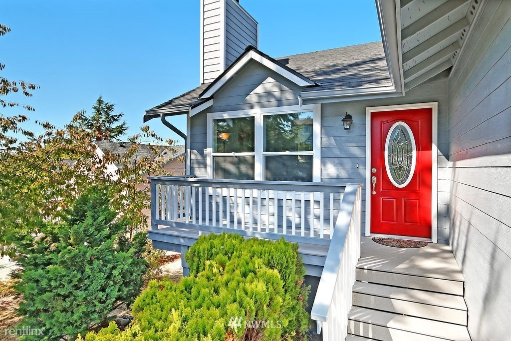 1820 S 250th Pl - Photo 3 of 18