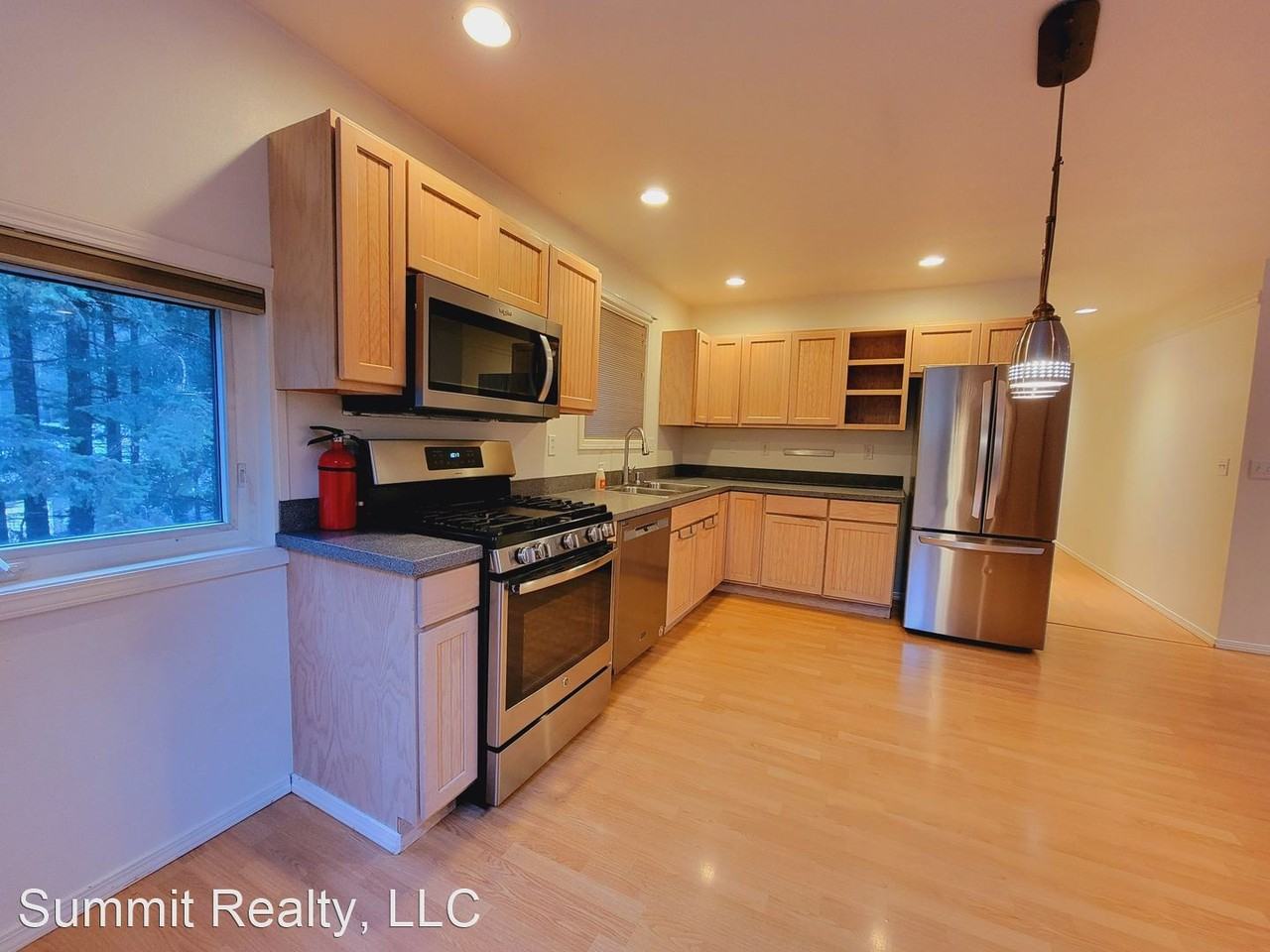 4544 Trafalgar Ave - Photo 3 of 18