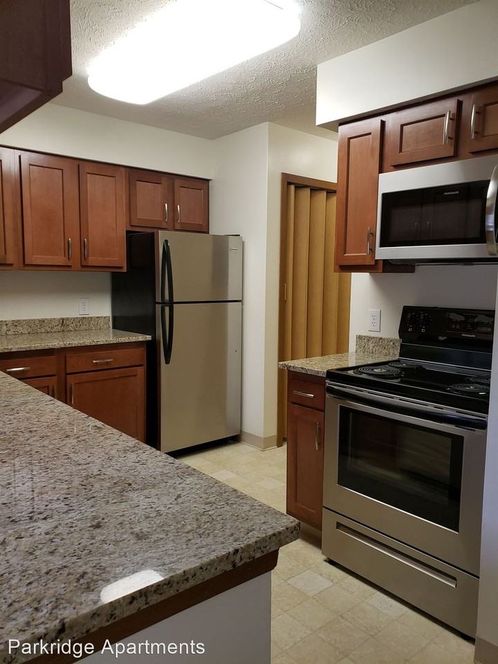 44084420 West 194th Street/1941019680 Puritas Avenue Apartments in