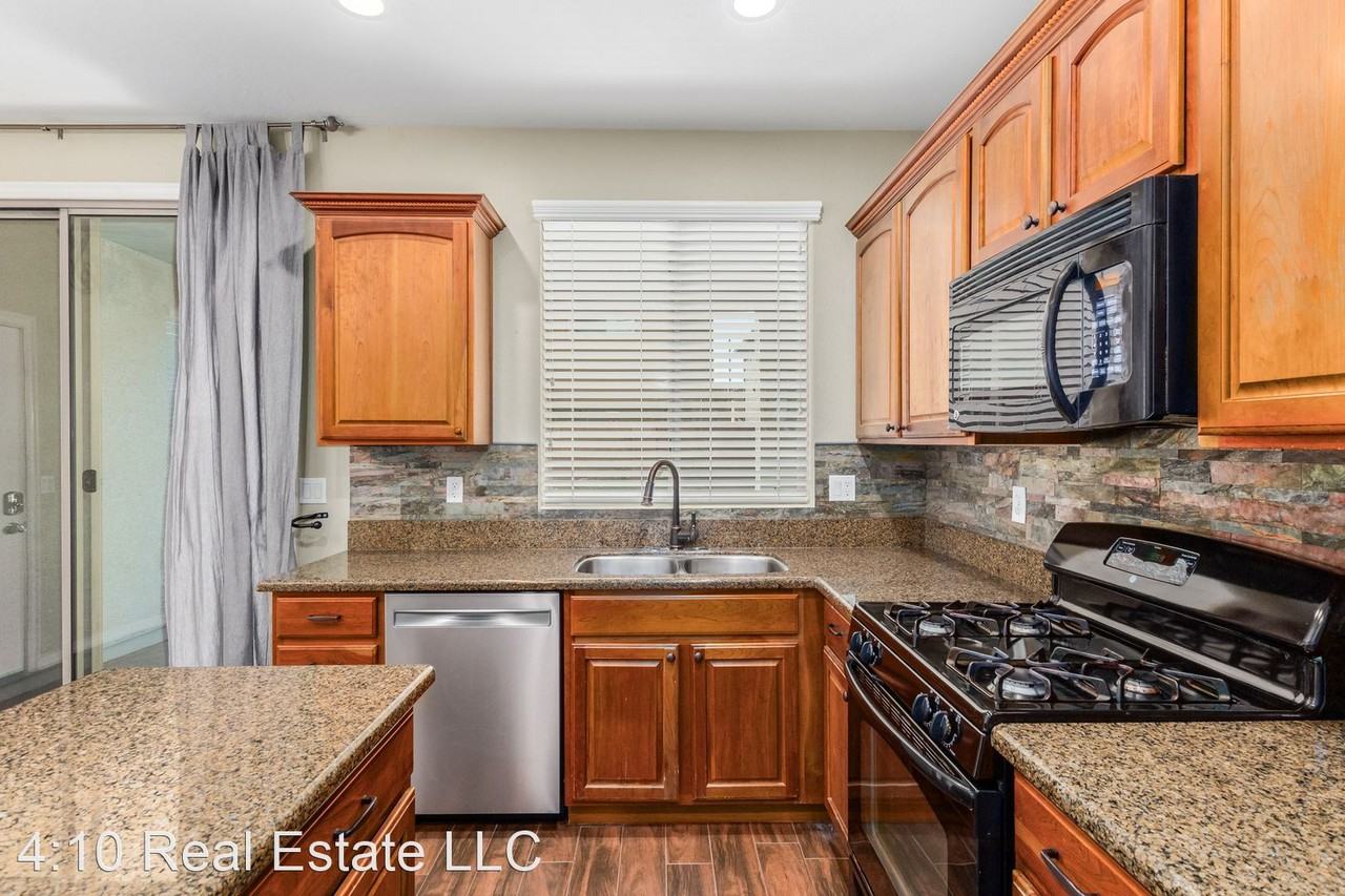 19049 E Seagull Dr - Photo 2 of 32