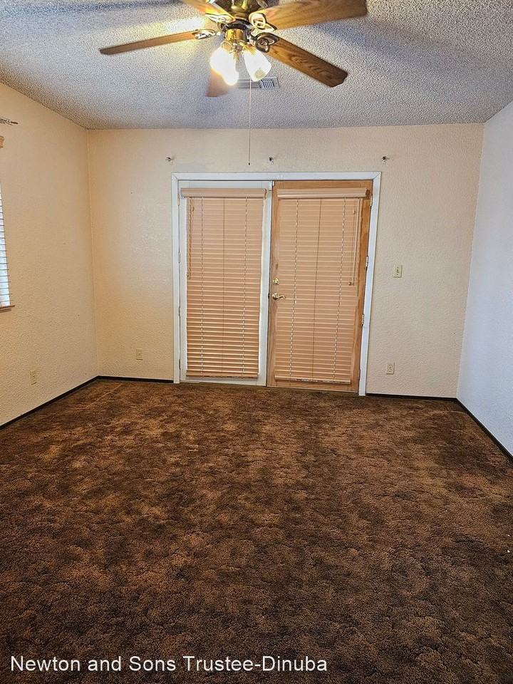 150 8th St - Photo 2 of 30