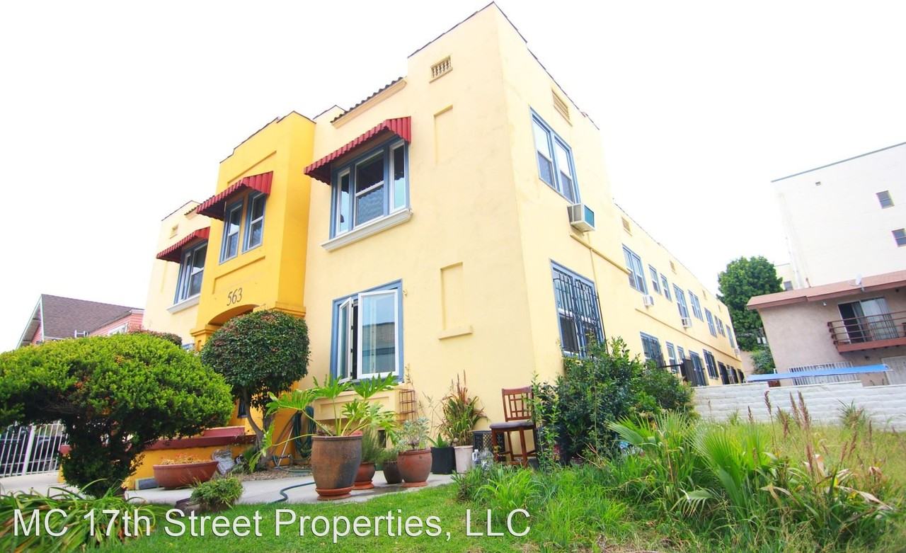 563 N Heliotrope Dr Apartments in Wilshire Center Koreatown, Los