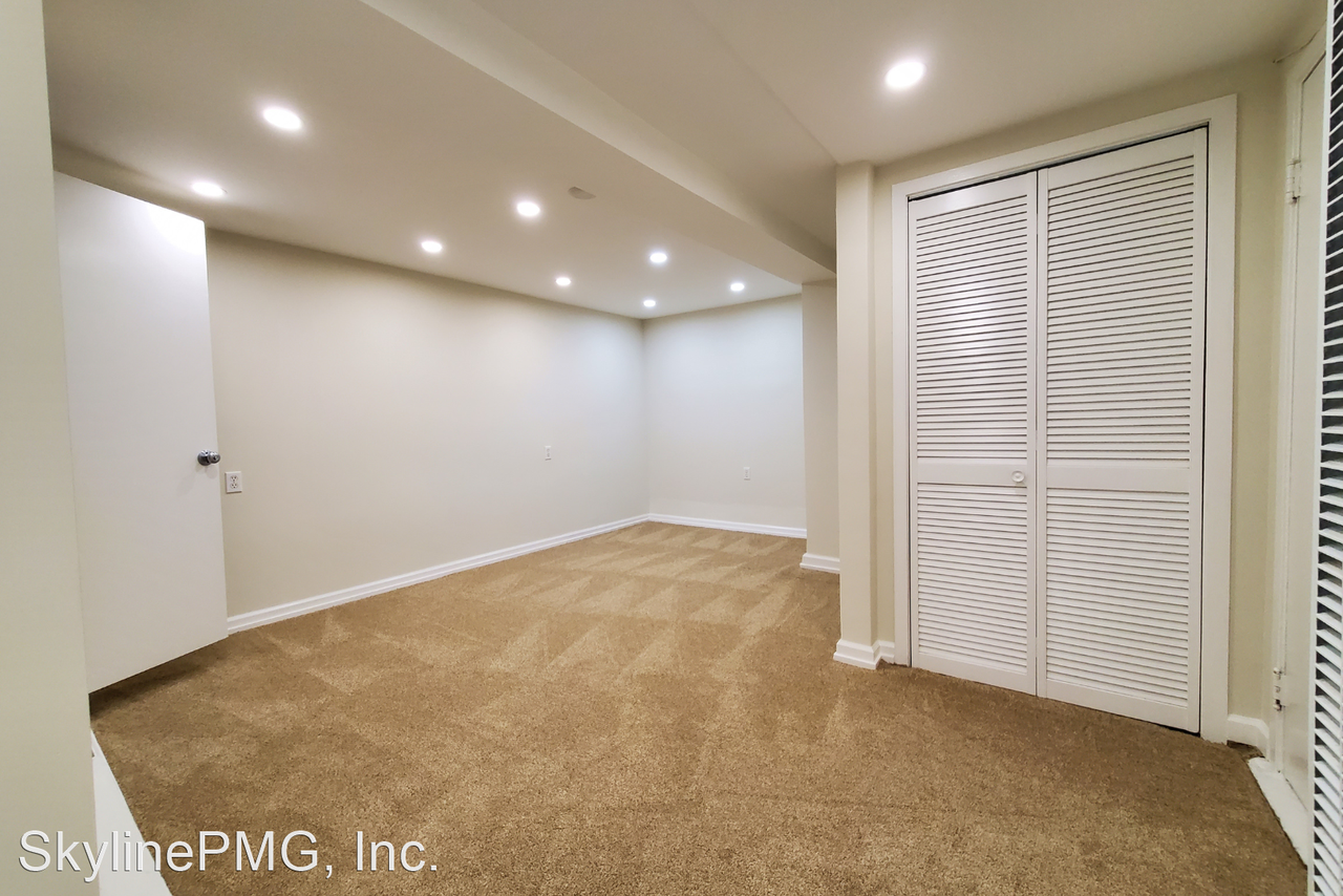 55 Brosnan St - Photo 3 of 7