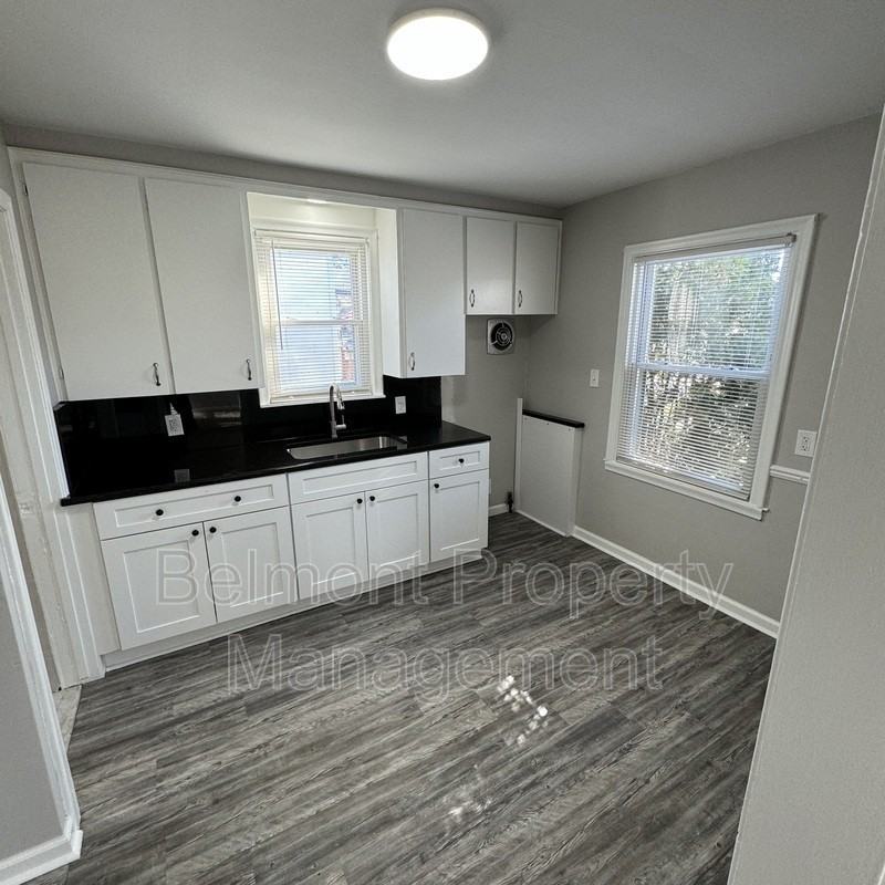 19757 Elkhart St - Photo 4 of 11