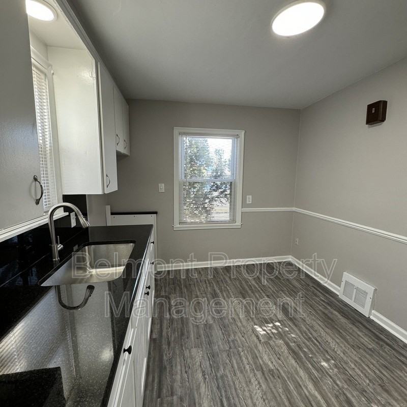 19757 Elkhart St - Photo 5 of 11