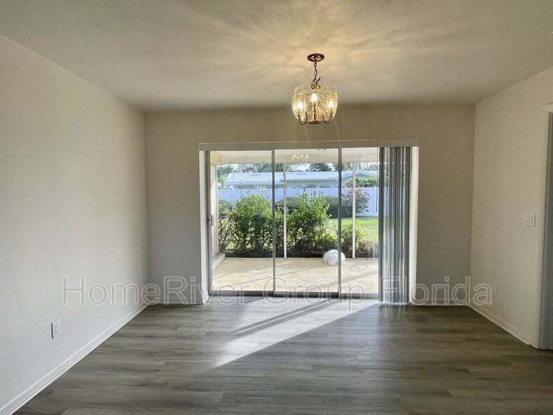 2077 Envoy Ct - Photo 3 of 25