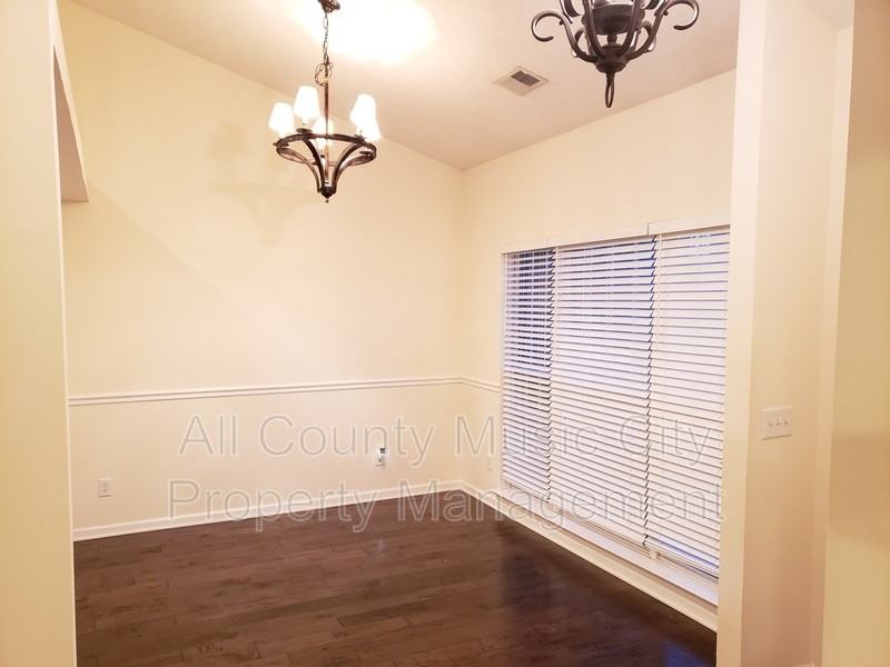 905 Weatherside Ct - Photo 3 of 26