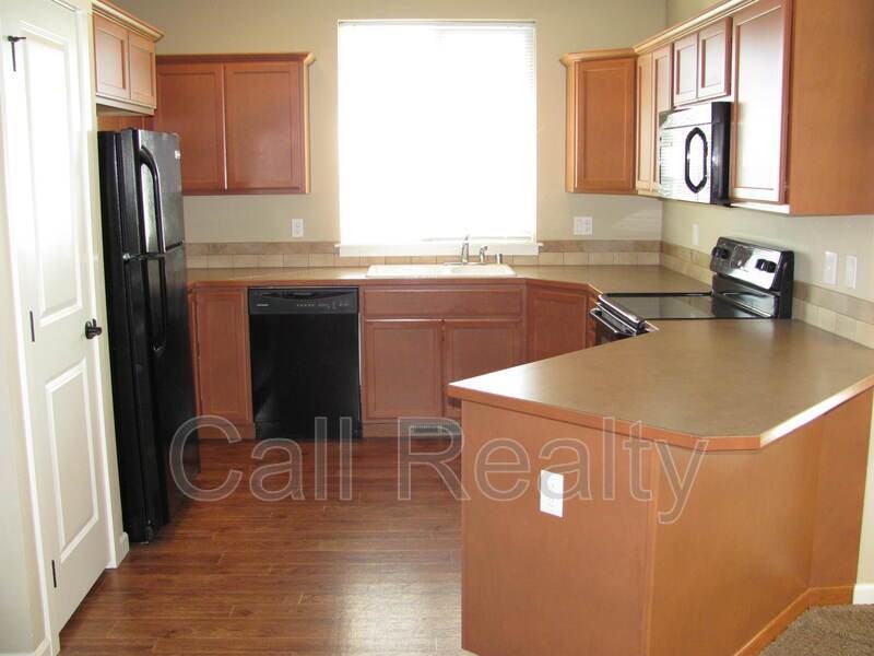 18108 N Division Rd - Photo 2 of 10