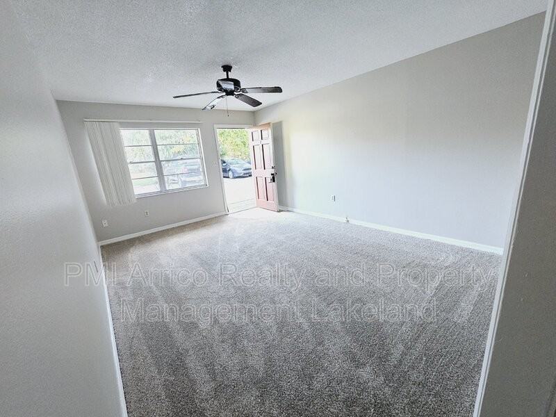 3246 S Polk Ave #2 - Photo 3 of 9