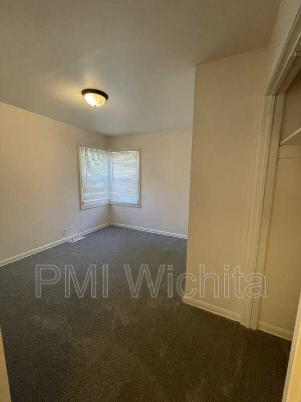 2323 S Belmont St - Photo 6 of 8