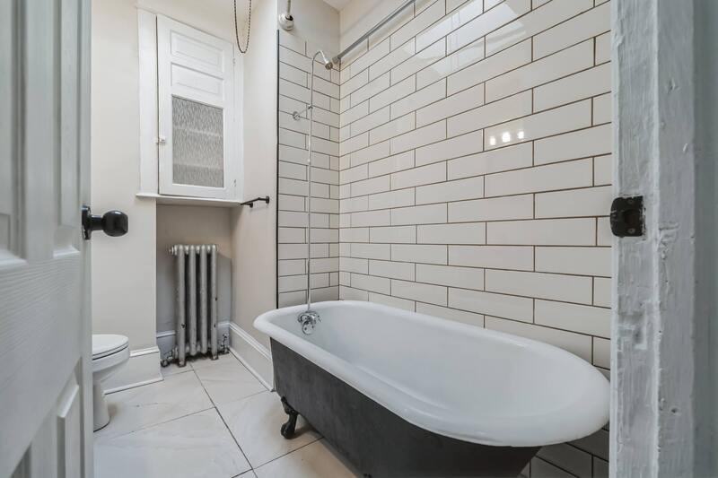 5740 Hunter St - Photo 5 of 31