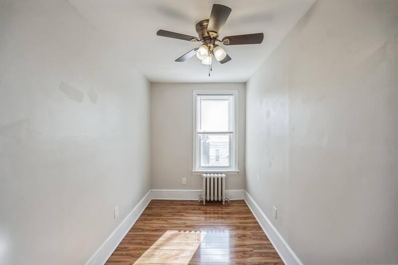 5740 Hunter St - Photo 7 of 31