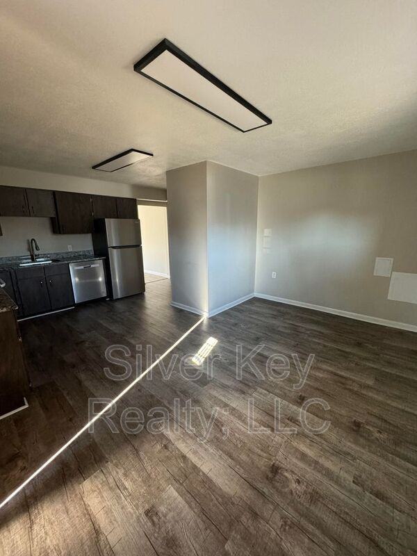 116 Old Athens Pike - Photo 3 of 10