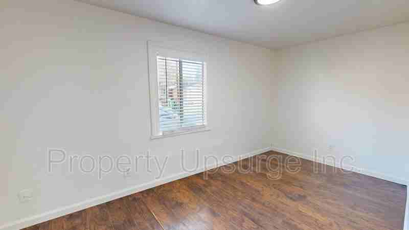 2714 Virginia Ave - Photo 3 of 13