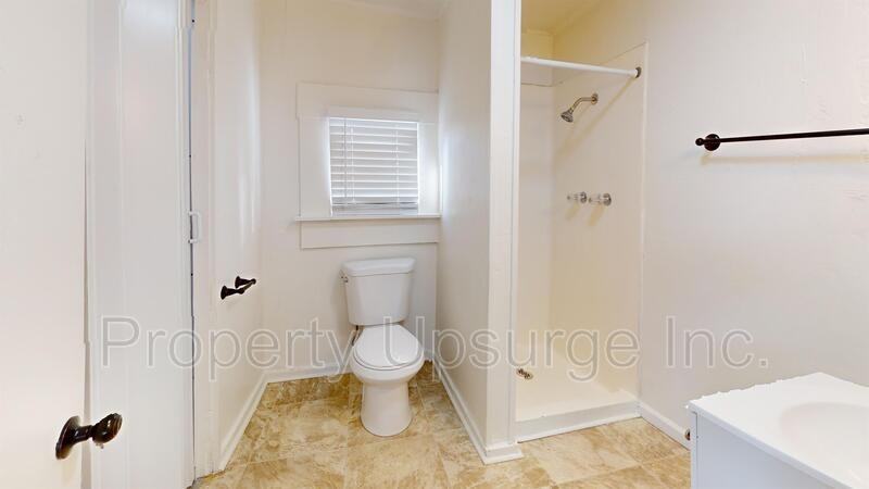 2714 Virginia Ave - Photo 5 of 13