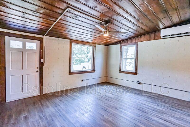 205 Brushy Creek Rd - Photo 2 of 9