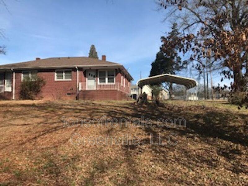 173 Griswold Cir - Photo 2 of 11