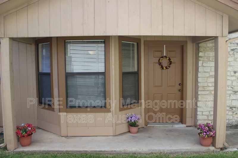 321 Rawhide Loop - Photo 2 of 15