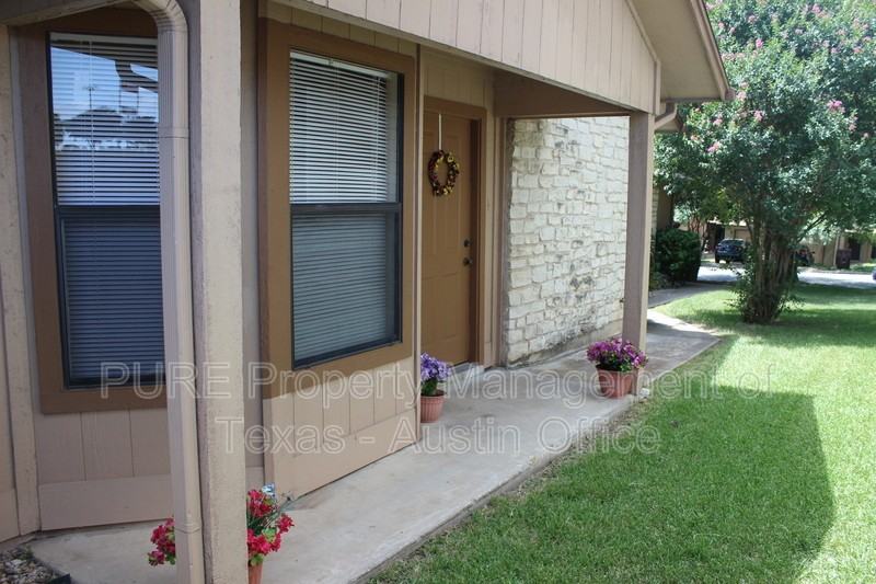 321 Rawhide Loop - Photo 3 of 15