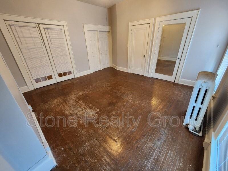 512 1/2 S 5th St - Photo 6 of 9