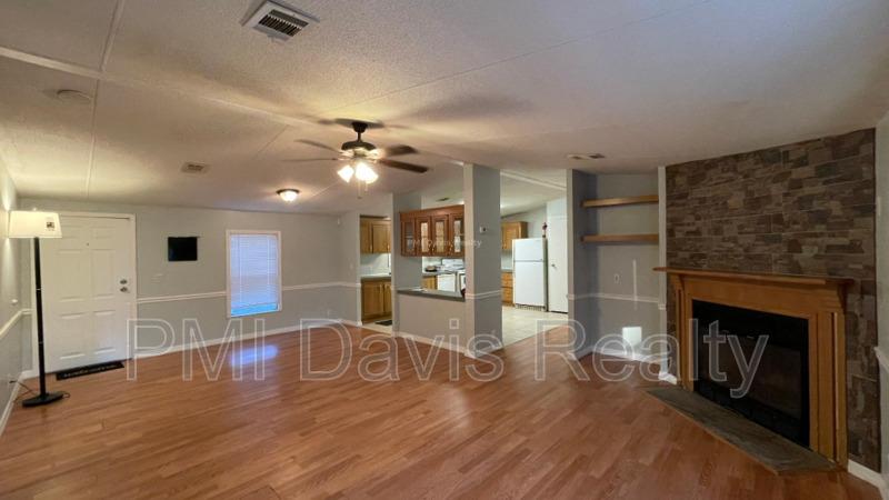 2645 Mosley Rd - Photo 3 of 11