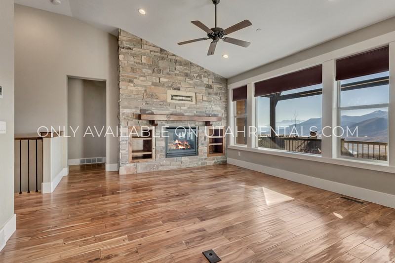 1615 E Viewside Cir #43 - Photo 3 of 23