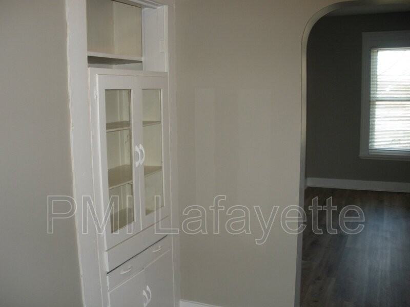 1226 Greenbush St - Photo 3 of 12