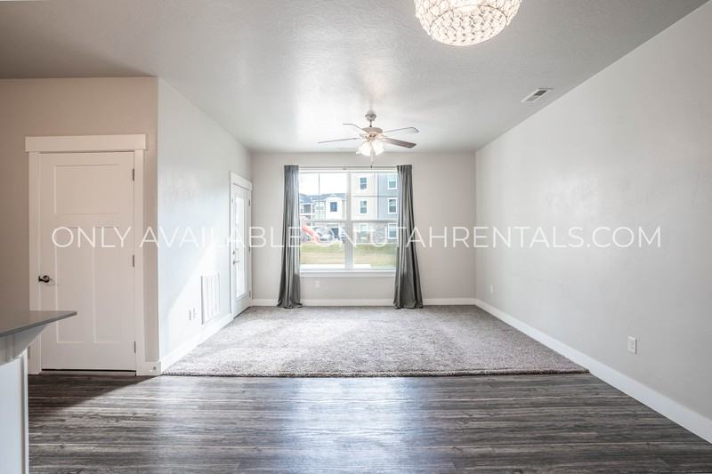 71 W Silver Springs Dr - Photo 5 of 30