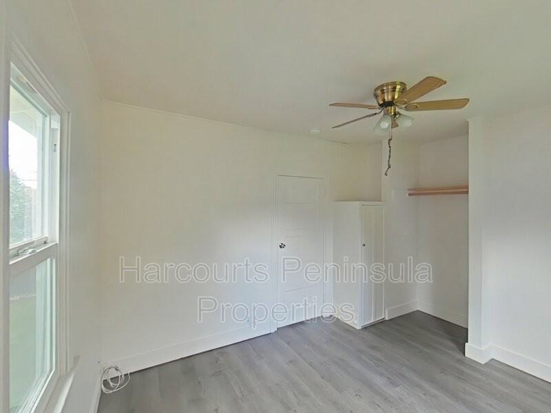 1321 Elizabeth Ave - Photo 5 of 22