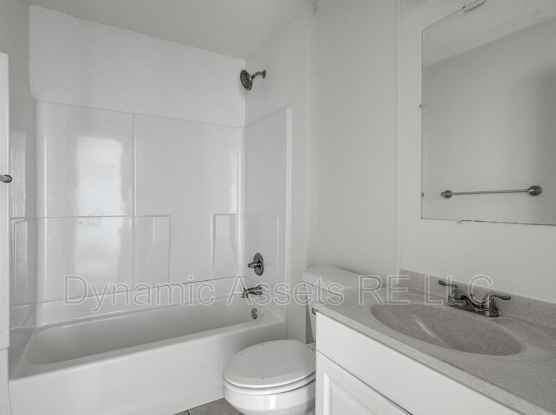 1902 John F Kennedy #B - Photo 2 of 12