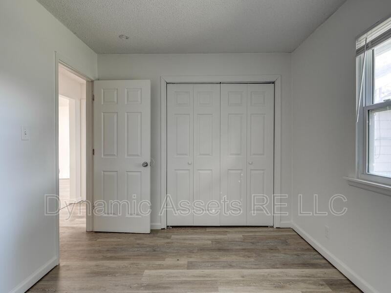 1902 John F Kennedy #B - Photo 3 of 12