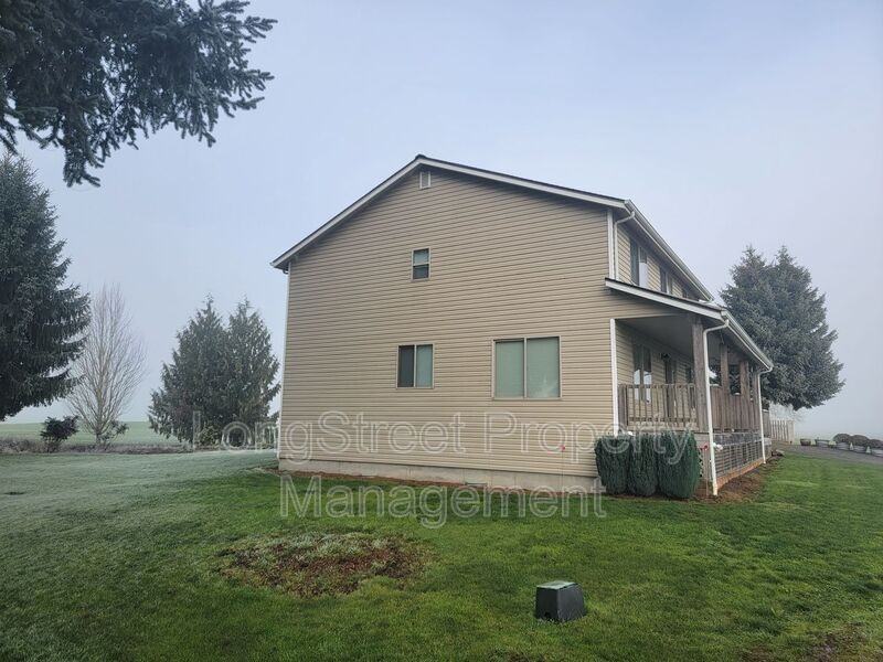 36826 N Folsom Rd Se - Photo 2 of 40