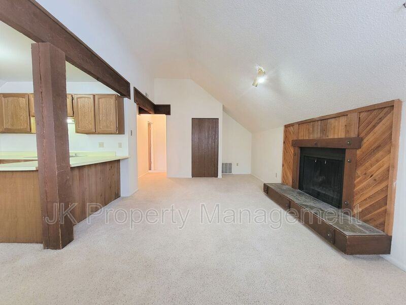 401 50th St S #21 - Photo 7 of 14