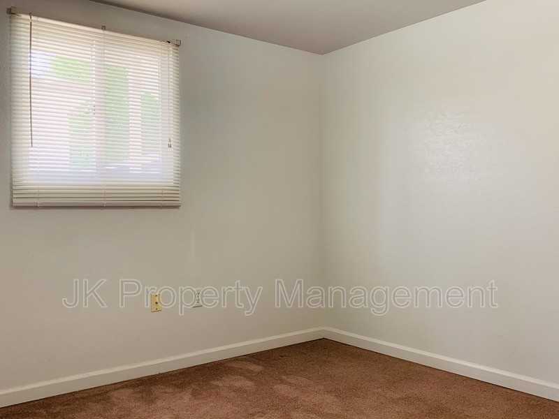 4000 Ella Ave #01 - Photo 6 of 12