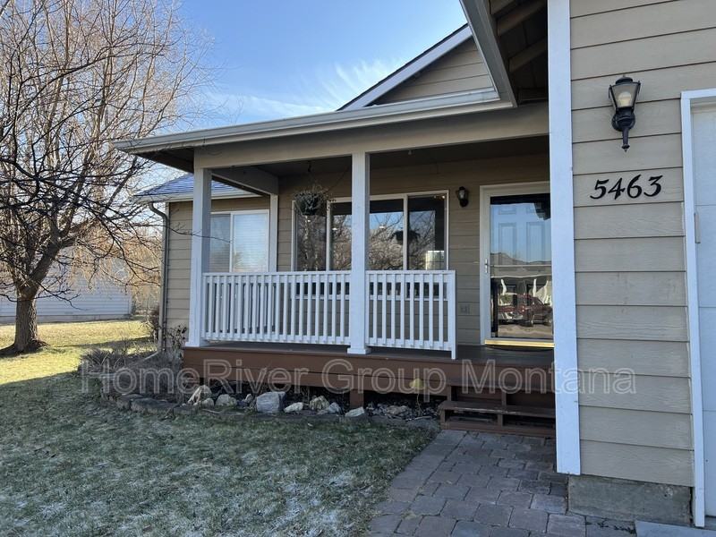 5463 Golf Dr - Photo 2 of 15