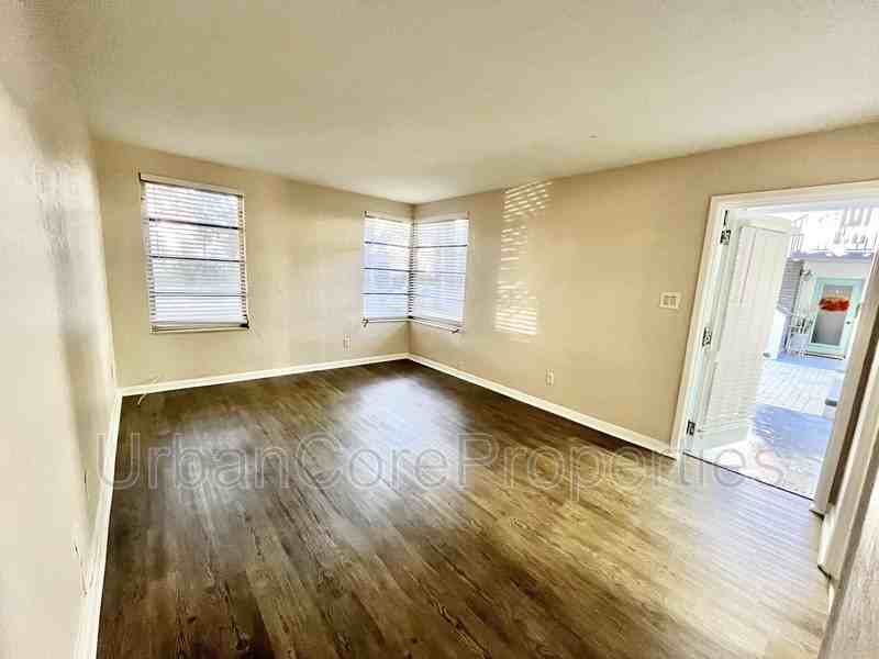 450 14th Ave N #1 - Photo 4 of 12