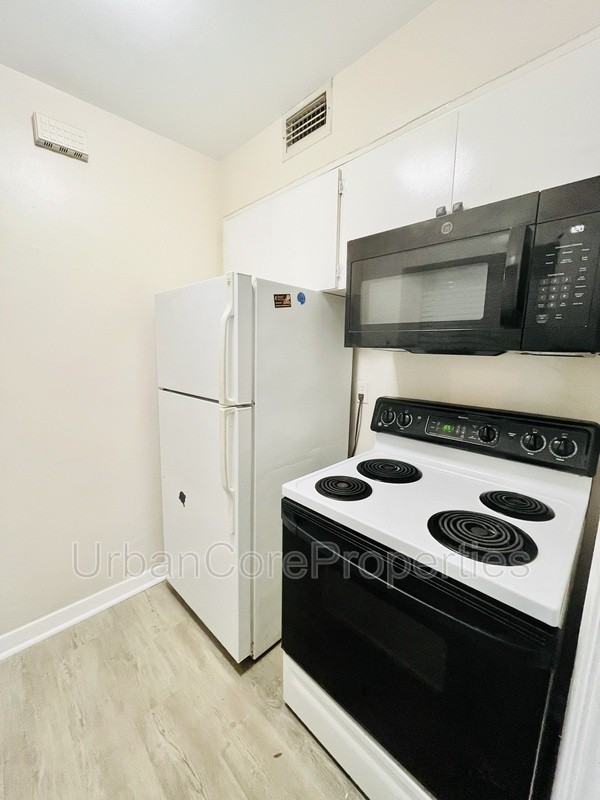 450 14th Ave N #1 - Photo 6 of 12