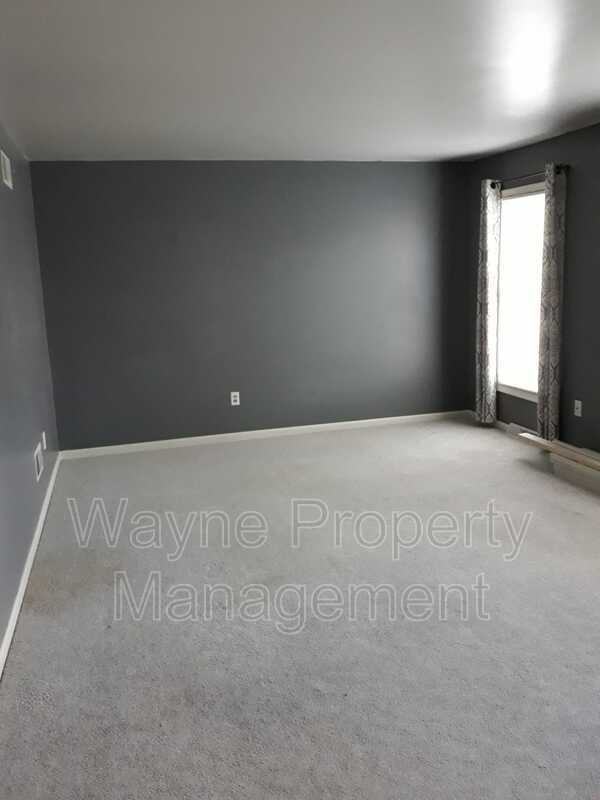 112 Virginia Ave - Photo 4 of 38