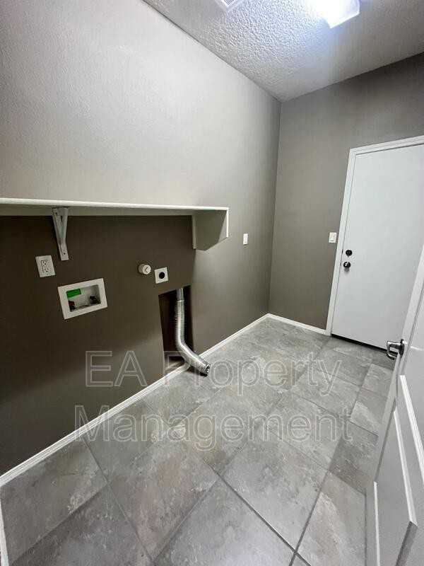 9520 Andesite Dr Nw - Photo 6 of 15