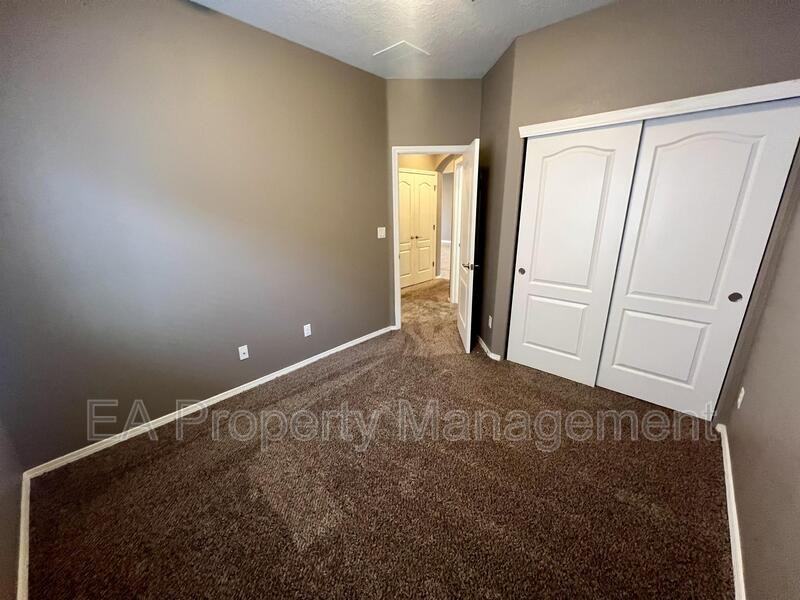 9520 Andesite Dr Nw - Photo 7 of 15