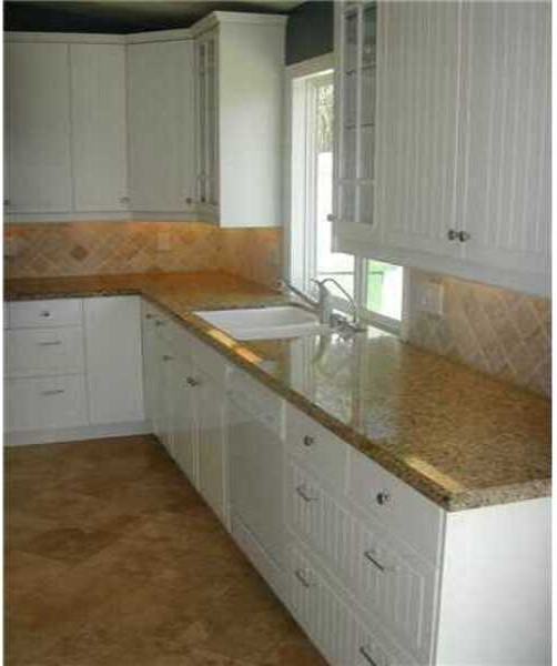 131 Nixon Cir - Photo 4 of 8