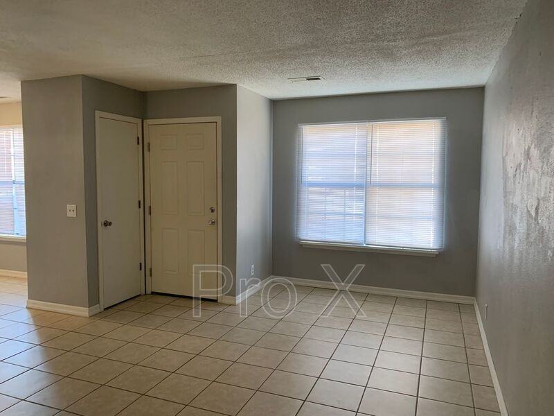 1021 S Saint Louis Ave #7 - Photo 3 of 16