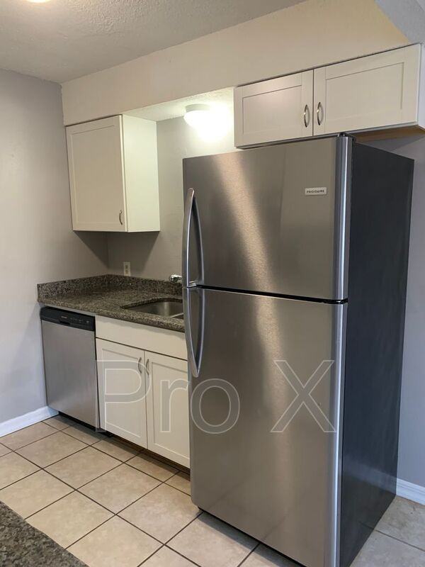 1021 S Saint Louis Ave #7 - Photo 6 of 16