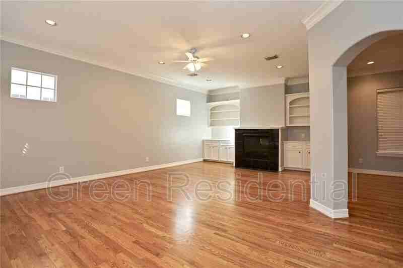 1508 Park St - Photo 3 of 23