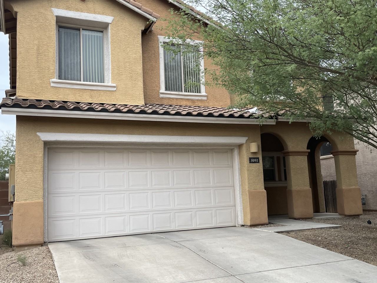 5091 N Cliffed River Dr - Photo 2 of 27