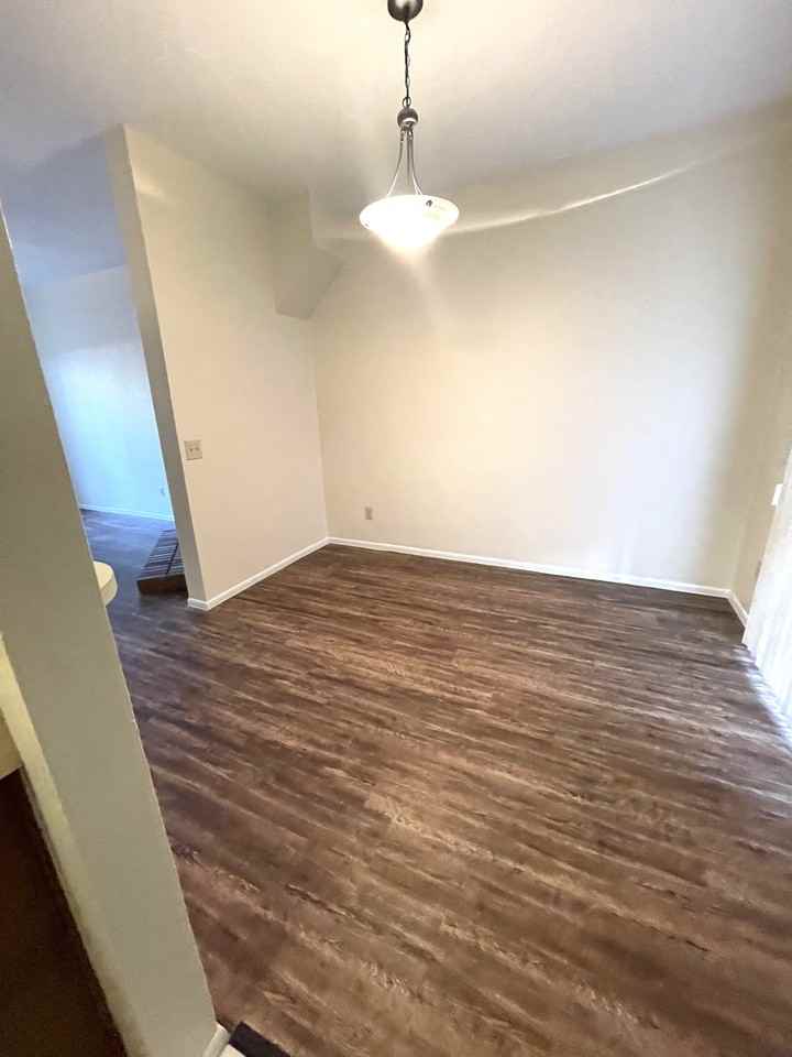 3416 W Julie Dr #6 - Photo 5 of 16